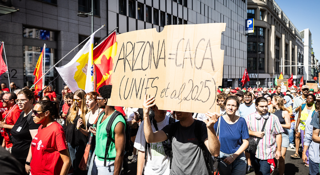 Journée d’action nationale : des dizaines de milliers de personnes manifestent contre un “gouvernement de menteurs”
