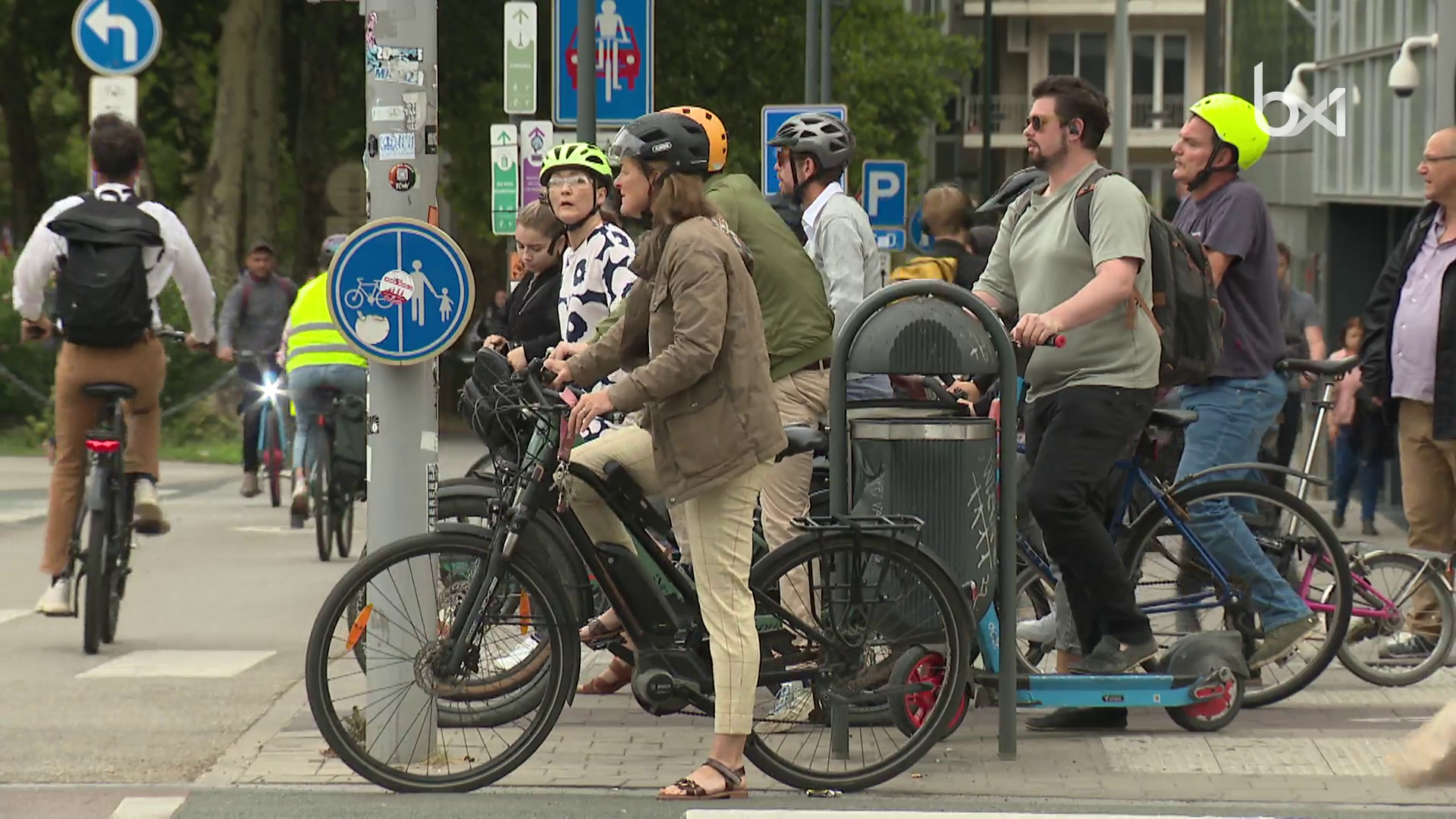 Les pistes cyclables sont embouteillées en cette rentrée : quelles sont les règles à respecter ?