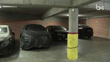 15 voitures coincées dans un parking souterrain de Molenbeek… depuis près d’un an