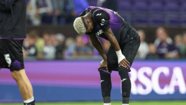Jupiler Pro League : Anderlecht et l’Antwerp se quittent sur un nul vierge, un chat s’invite sur le terrain