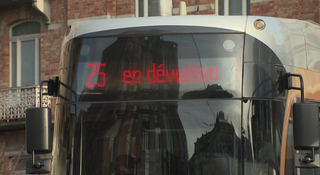 Les trams 25 et 62 perturbés pendant deux semaines dès ce lundi après l’effondrement d’un égoût
