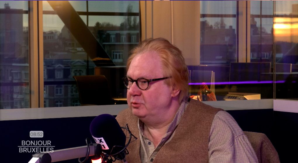 Eric De Staercke fête les 25 ans de “Est-ce qu’on ne pourrait pas s’aimer un peu ?” au centre culturel d’Uccle