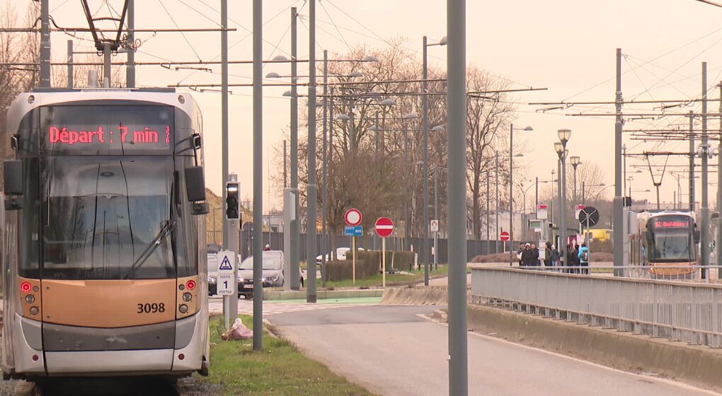 Quel avenir pour la ligne de tram entre Bruxelles et l’aéroport ? “C’est facile de faire du Brussels bashing”, regrette Elke Van den Brandt