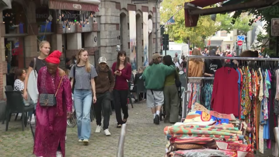 La braderie des Marolles.
